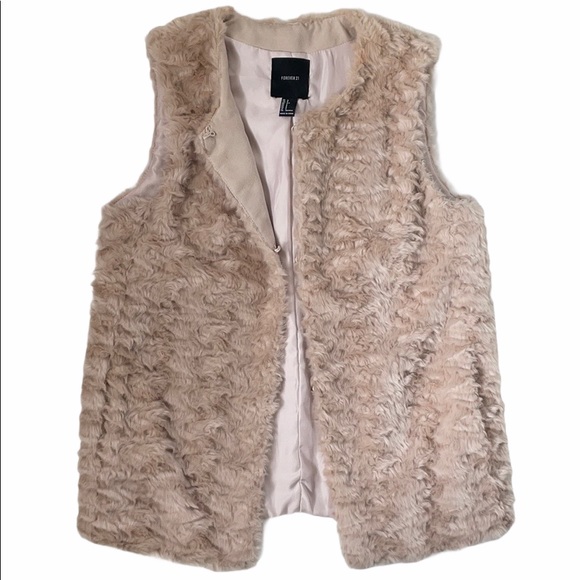 Forever 21 Women’s Faux Fur Vest Small - Picture 3 of 10